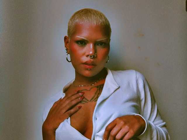 Фотографија на профилот Maze-silver-star