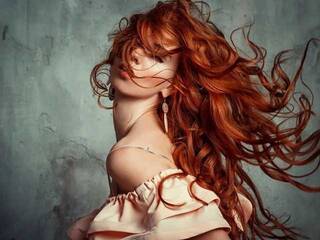 Еротски видео разговор Mi-reina35