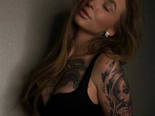 Еротски видео разговор AnlinaW