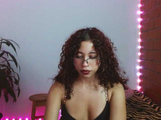 Емитувани слики од екранот Medussa333