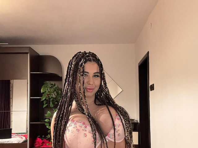 Фотографија на профилот MegaBoobsDee