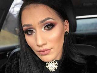 Еротски видео разговор Meghan-Riley