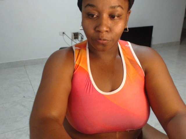 Емитувани слики од екранот melany60