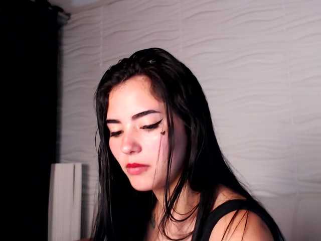 Емитувани слики од екранот MeliMartinez