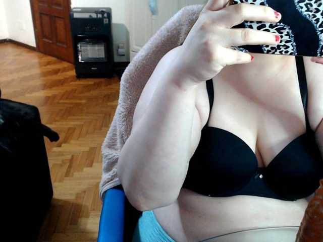 Фотографии Kimberly_BBW IS MY HAPPY BRITDAY MAKE ME VIBRATE WITH TOKENS I WANT TO RUN