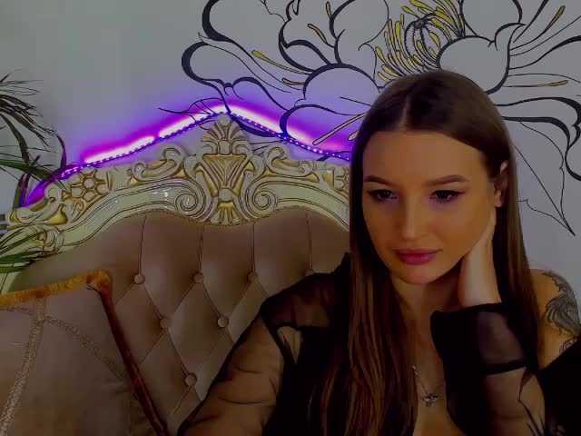 Емитувани слики од екранот MelissaMorr