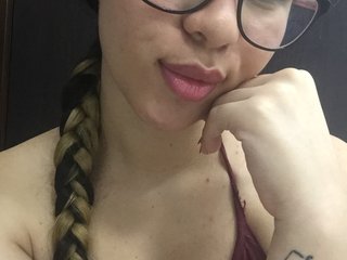 Еротски видео разговор Melody-adams