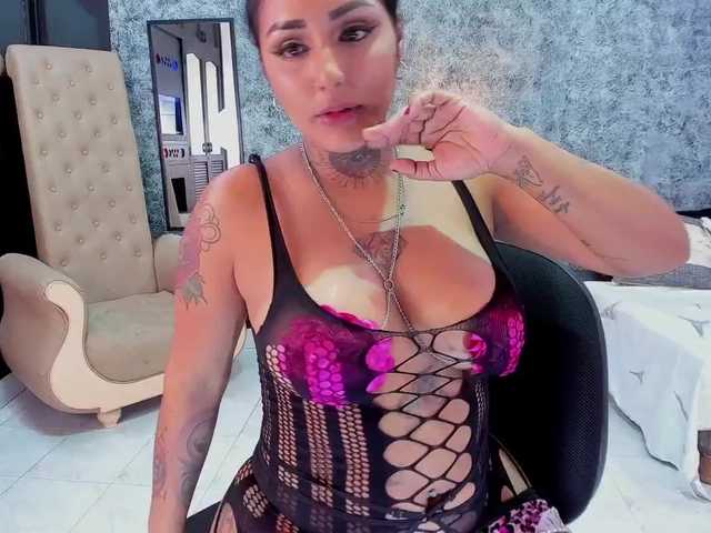 Фотографии Meredith-rave My pussy wants eat that cock /1@PussyRide 2@AnalBead show // pvt on// personalize your videos// #sexy #bigboobs #bigass #latina #milf #squirt #lovense #colombia