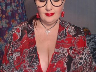 Емитувани слики од екранот merilinxxx
