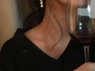 Еротски видео разговор Mes-Fantaisies