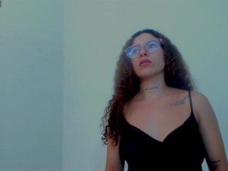 Еротски видео разговор miaapons