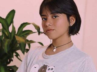 Еротски видео разговор Miaavm