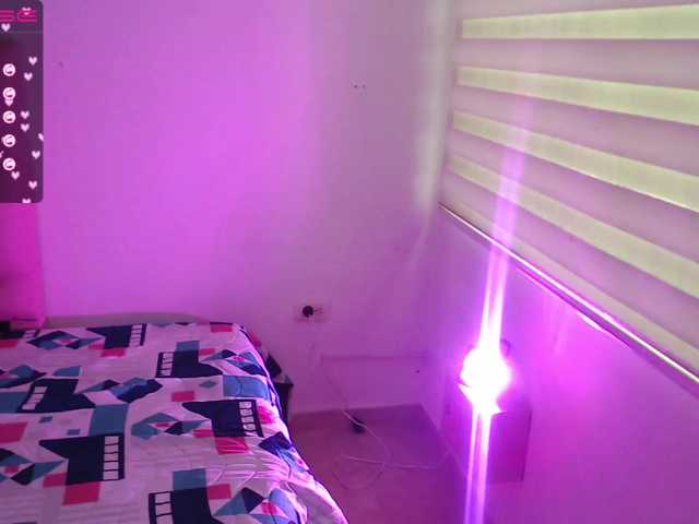 Емитувани слики од екранот Miabronw