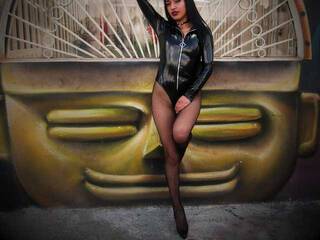 Еротски видео разговор MiaFetish