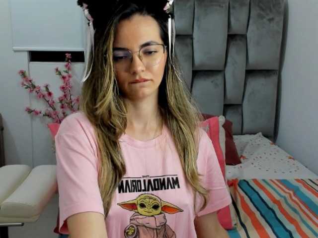 Фотографии miah-baby Hey, Make me Moan and Cum! PM 6 TK #hairypussy #teen #baby #daddy @remain to goal