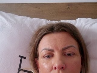 Еротски видео разговор MiaHot