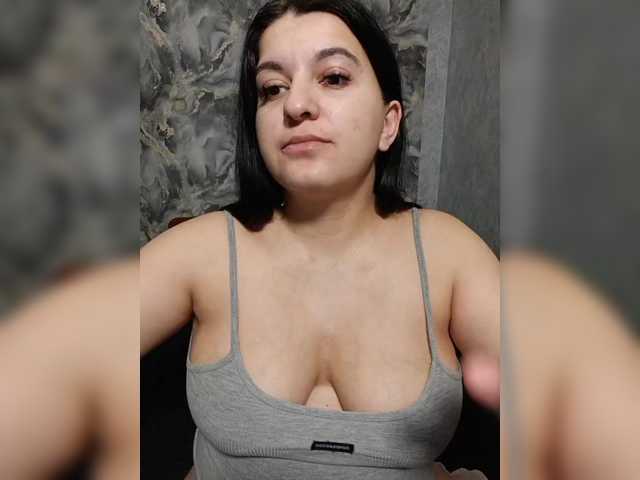 Емитувани слики од екранот MIALovexXx