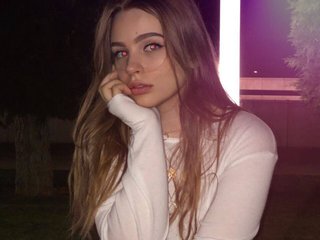 Еротски видео разговор MiaMey