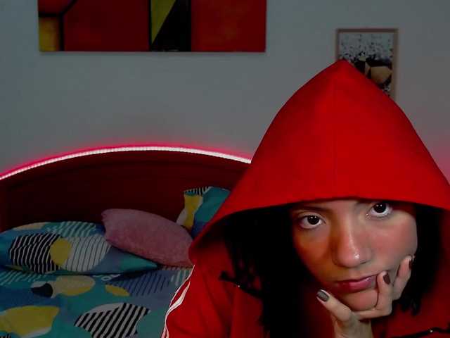 Емитувани слики од екранот Michael-Stone