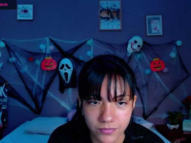 Емитувани слики од екранот Michael-Stone