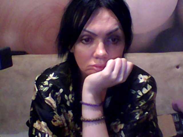 Емитувани слики од екранот MichelleNiks