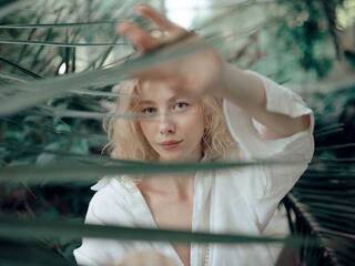 Еротски видео разговор MilaFrame