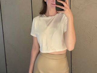 Еротски видео разговор Milan-a-mil