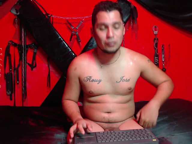 Емитувани слики од екранот milky-party