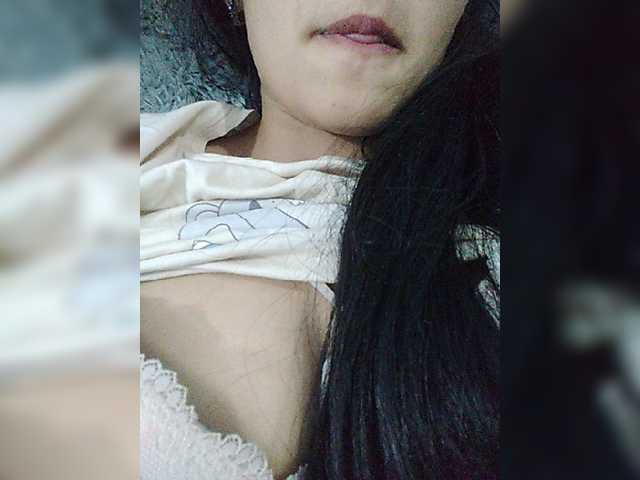 Емитувани слики од екранот MilkYwaYya