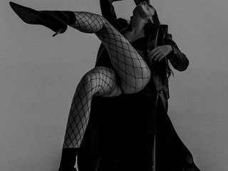 Еротски видео разговор MilysyaMilsss