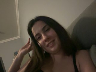 Еротски видео разговор MilysyaMilsss