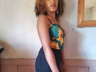 Еротски видео разговор Mimi8944