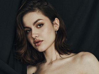 Еротски видео разговор MiraBelle