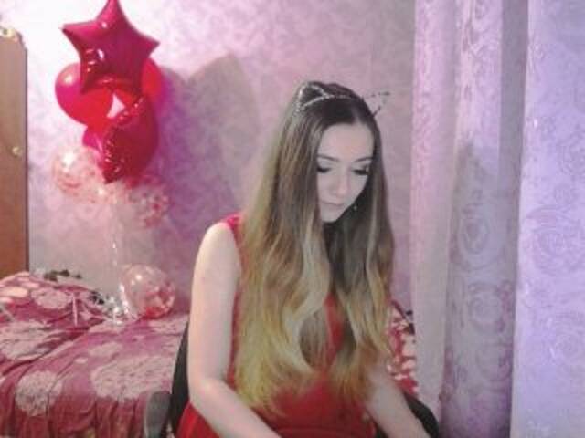 Емитувани слики од екранот XKittykissX