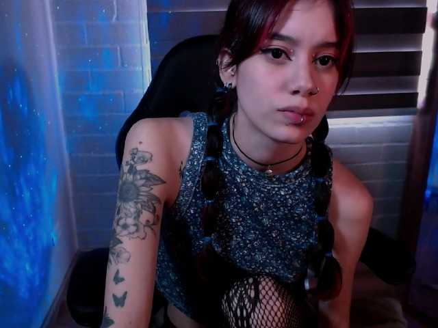Фотографии miss-violet WELCOME GUYS GOAL FLAH TITS 30 TOKENS