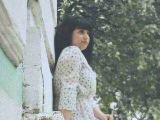 Еротски видео разговор MissCherryTwo