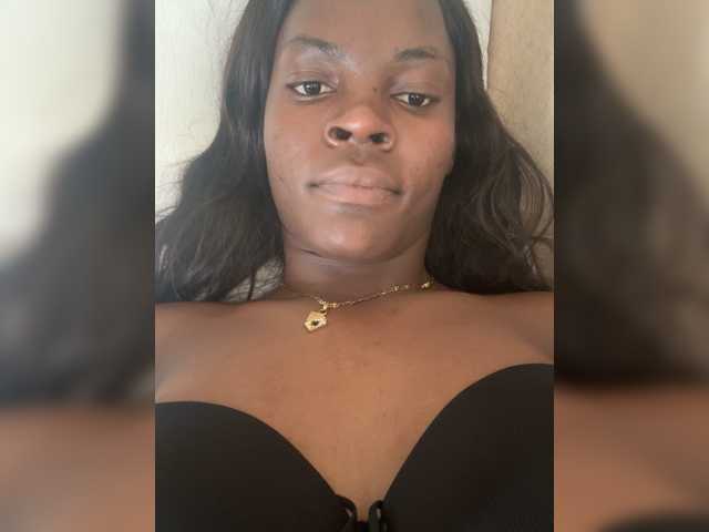 Емитувани слики од екранот Misscreamerr