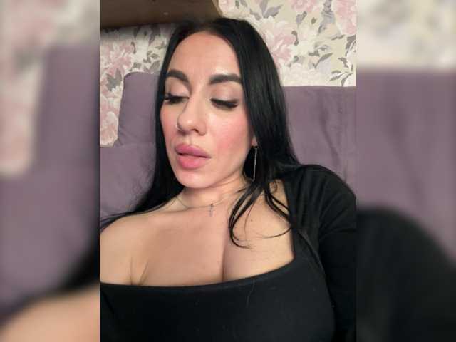 Емитувани слики од екранот _EUPHORIAA_