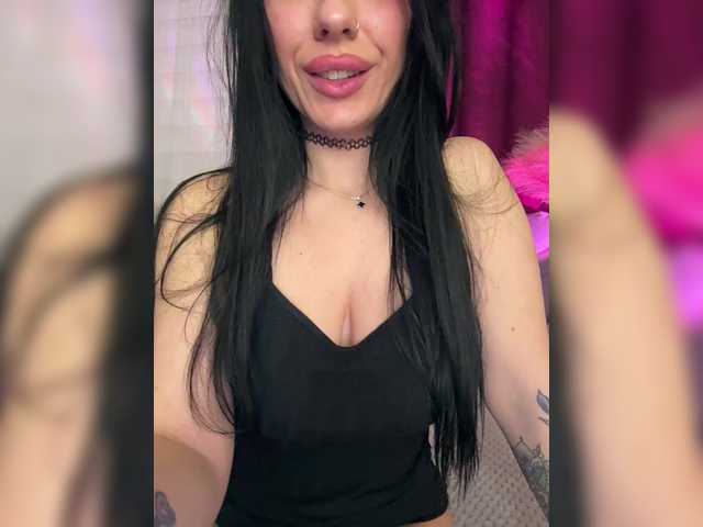 Емитувани слики од екранот _EUPHORIAA_