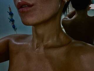 Еротски видео разговор MODELMALI