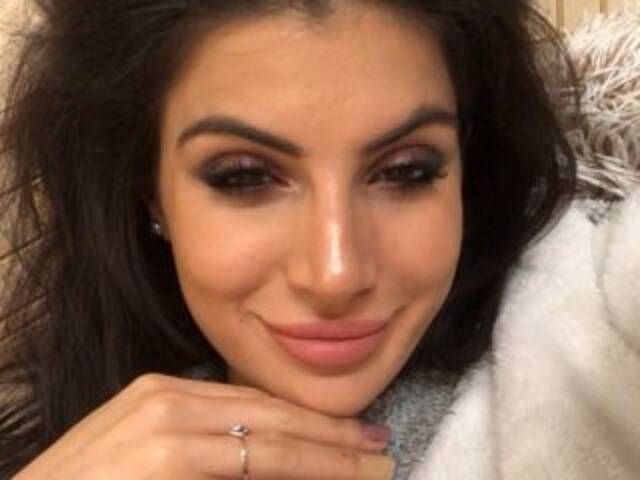 Емитувани слики од екранот _SWEEETY_