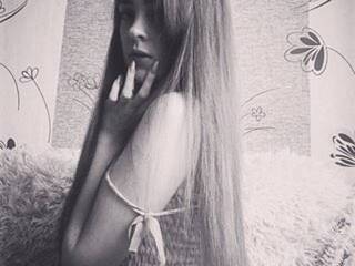 Еротски видео разговор MolliMow