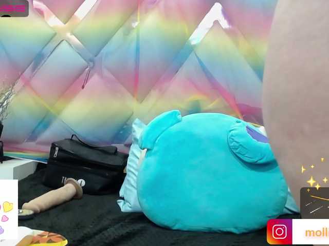 Емитувани слики од екранот mollieblue69