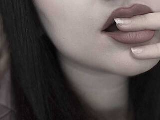 Еротски видео разговор Molly-molly