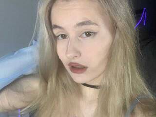 Еротски видео разговор MollyToads