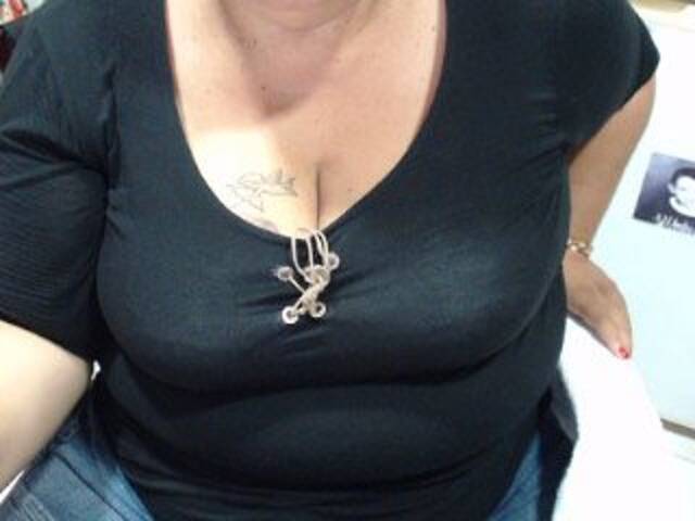 Емитувани слики од екранот monalindagold