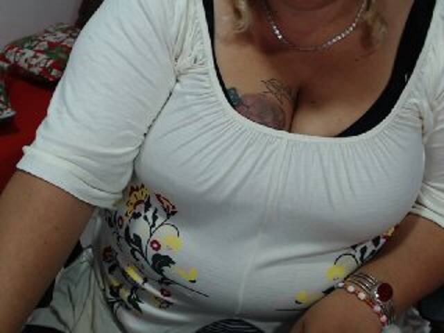 Емитувани слики од екранот monalindagold