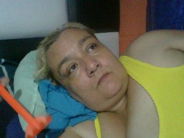 Емитувани слики од екранот monalindagold