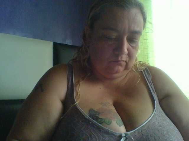 Емитувани слики од екранот monalindagold