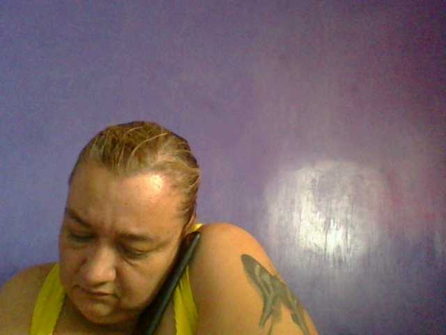 Емитувани слики од екранот monalindagold